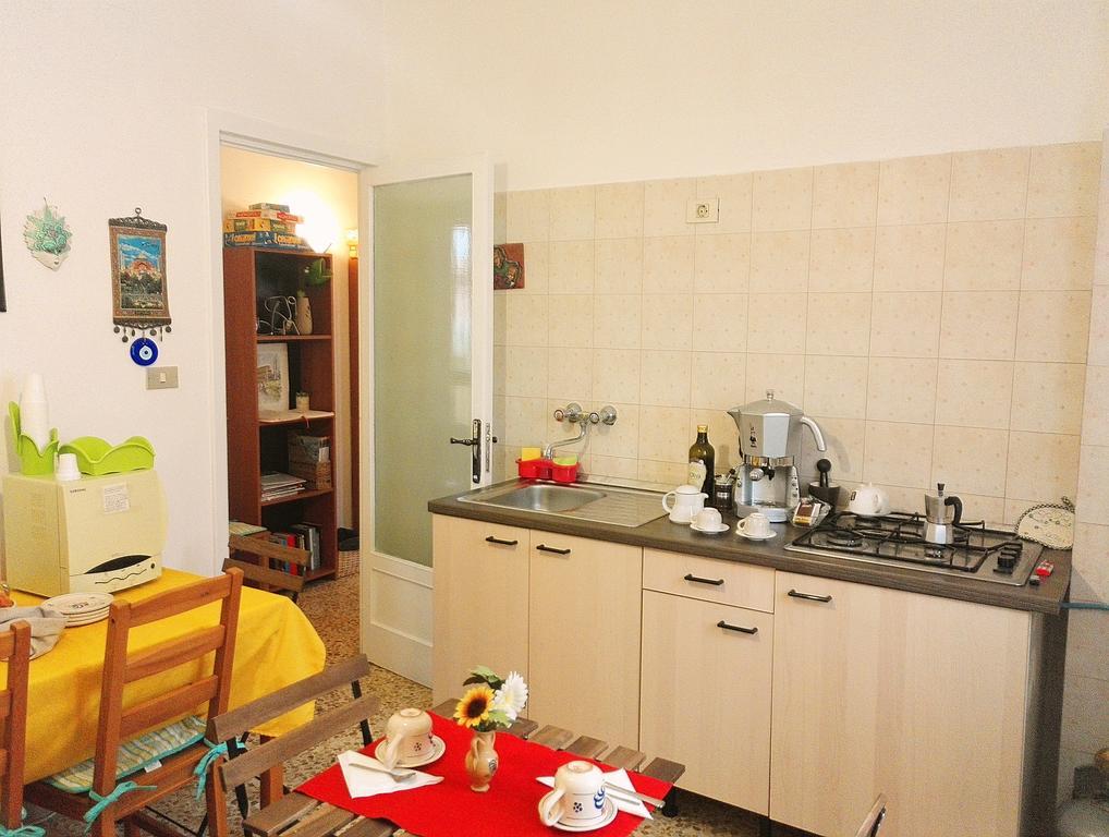 La Casa Di Chicca Apartment Lecce Bagian luar foto