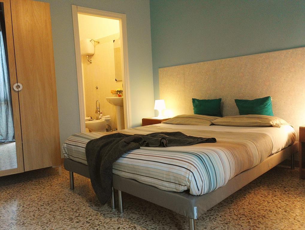 La Casa Di Chicca Apartment Lecce Bagian luar foto