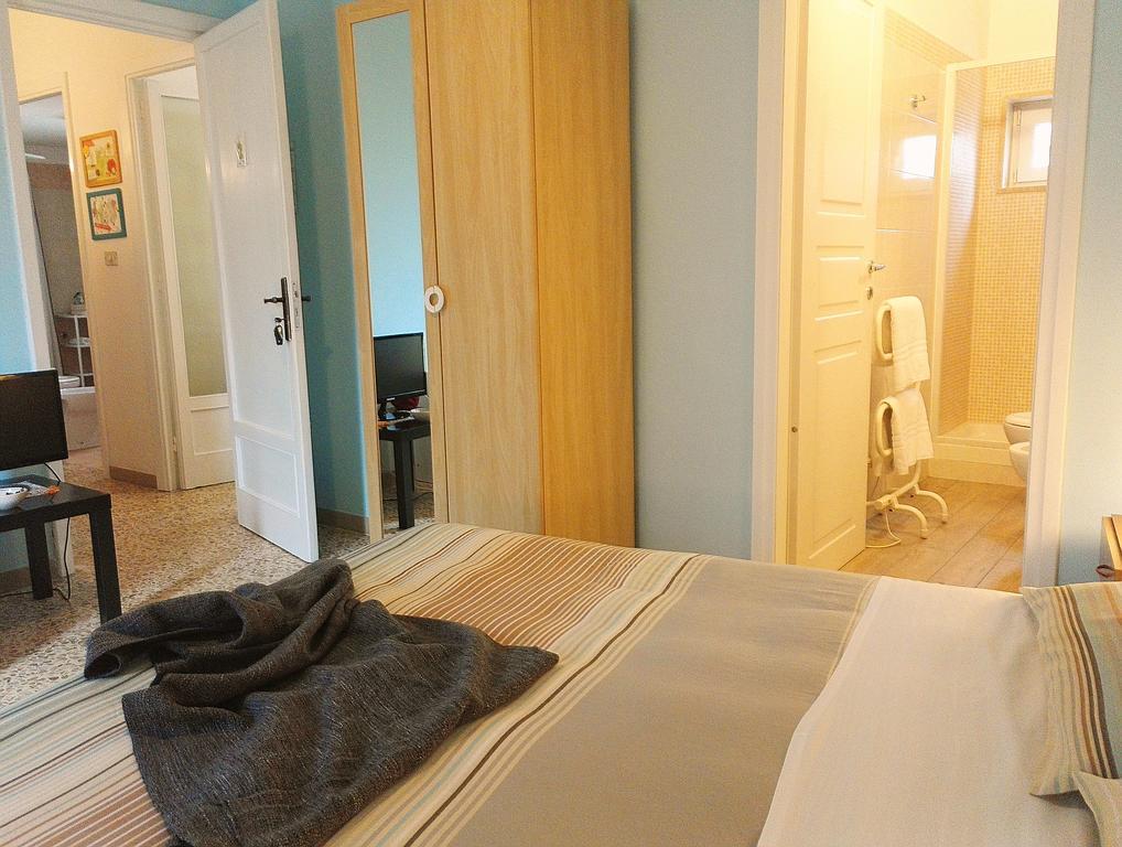 La Casa Di Chicca Apartment Lecce Bagian luar foto