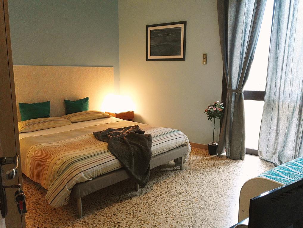La Casa Di Chicca Apartment Lecce Bagian luar foto